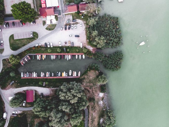 Kikötő a Balatonon